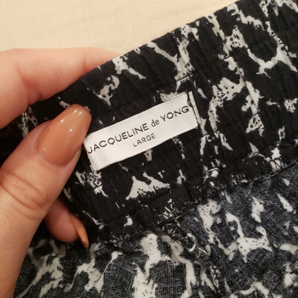 Viscose shorts - Picture 6 of 8